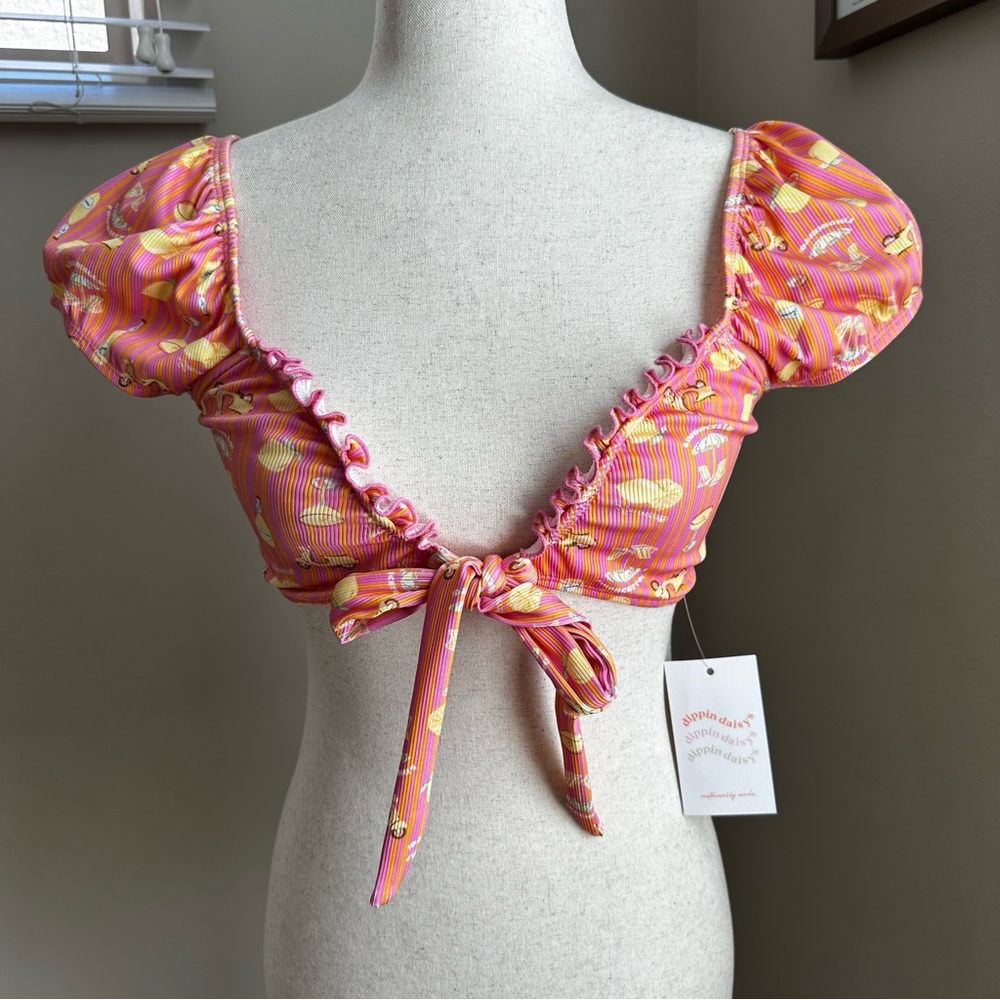 Women’s Pink Floral Tie-Front Bikini Top - Picture 2 of 7